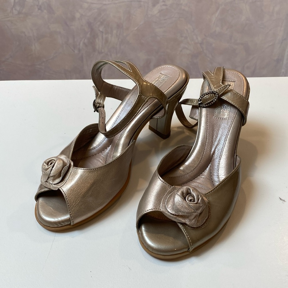 Beautifeel size 37 gold Sling back open toe heels